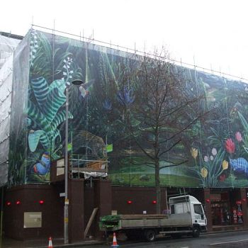 Large format mesh banner in Kensington