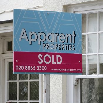 Landscape estate agent board - Apparent Properties
